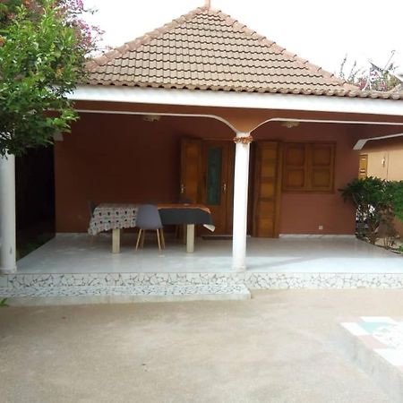 Chez Coumba Et Daniel Bed & Breakfast Saly Portudal Exterior photo